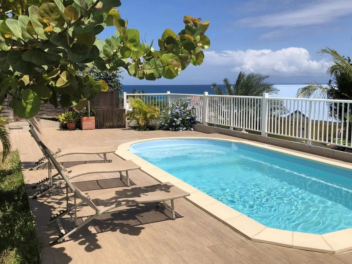 Appartement Spacieux Avec Vue Mer Et Piscine A Saint Francois 150 M² 0*, סן-פרנסואה